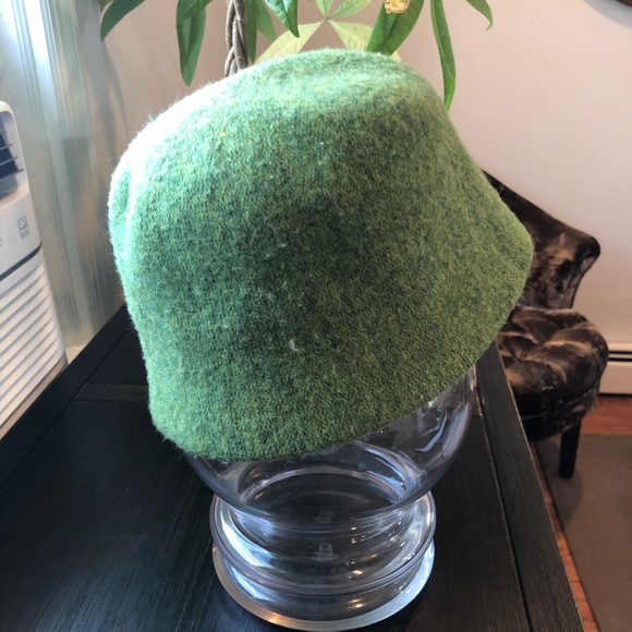 ✨ VINTAGE Wool Bucket Hat w Appliqué and beads - Picture 3 of 5